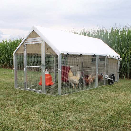 CHICKENTRAKTOR - Mobiler Hühnerstall aus Aluminium ca. 1,5 x 3 m, Gehege für bis zu 40 Hühner