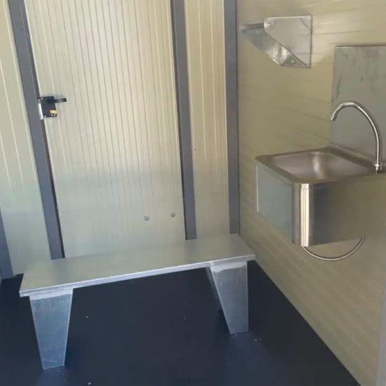 Hygieneschleuse 2,3 x 1,6 x 2,2 m, inkl. Zubehör, beige